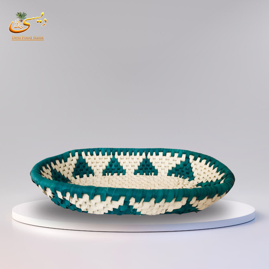 Sustainable Palm Leaf Serving Tray for Everyday Elegance